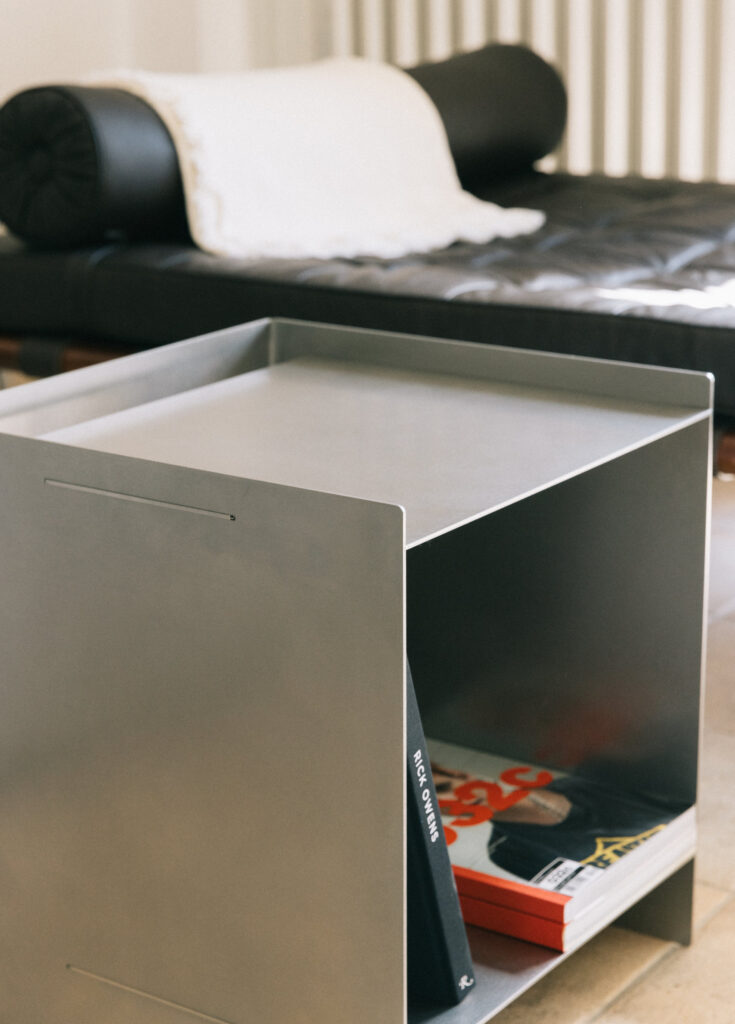 Cabinet X1